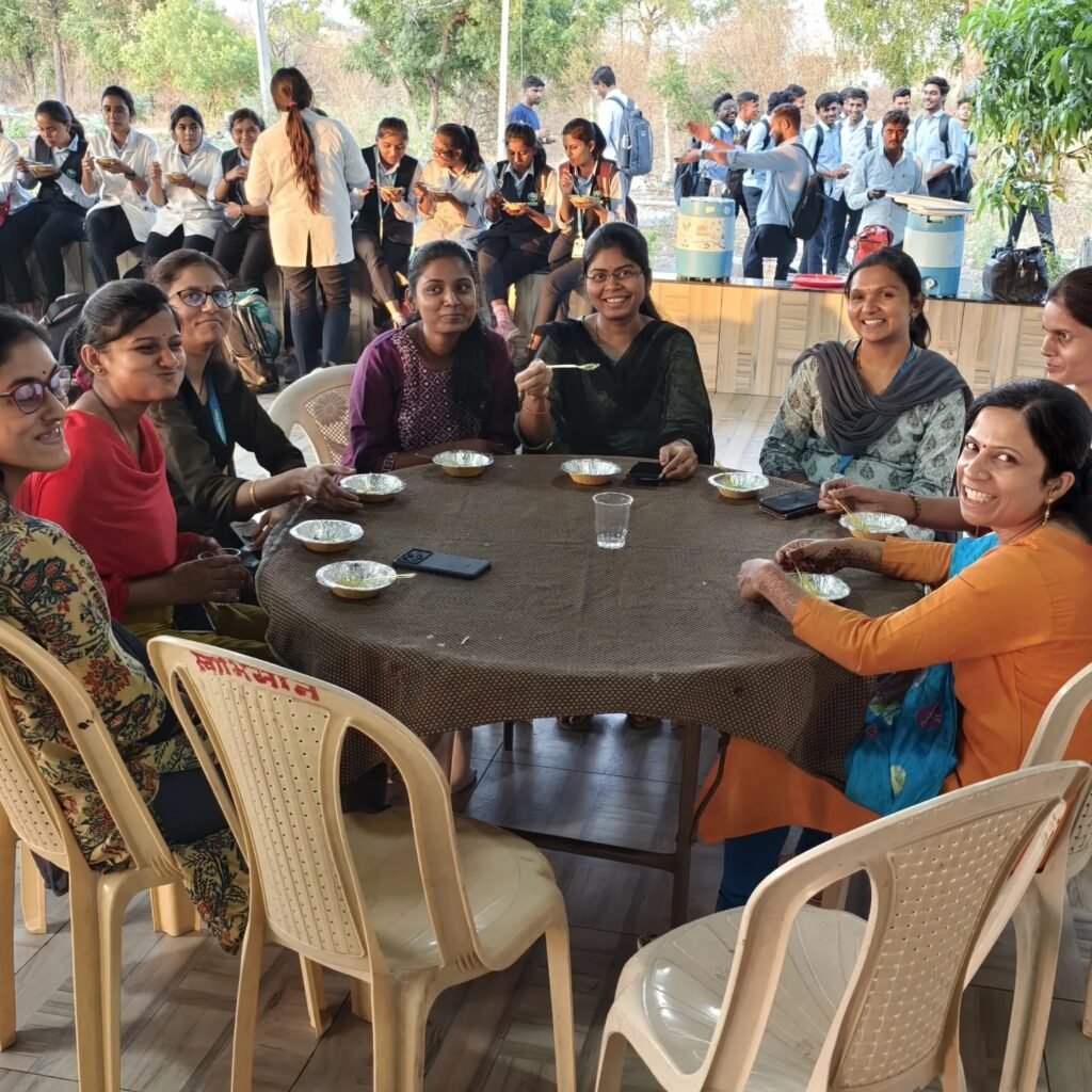 Cultural Cell of RSCP organized the Shirkhurma Party – Rajarshi Shahu ...